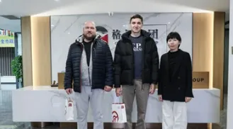 Российские клиенты посещают GNEE STEEL